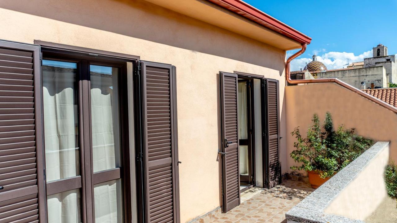 Sa Domu Downtown - Pms Casevacanze Olbia Buitenkant foto